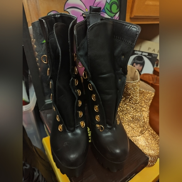 Ladies boots - Picture 2 of 7